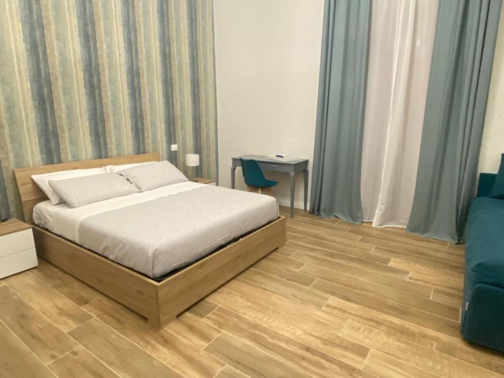 Il Pavone Hotel Taranto Bagian luar foto