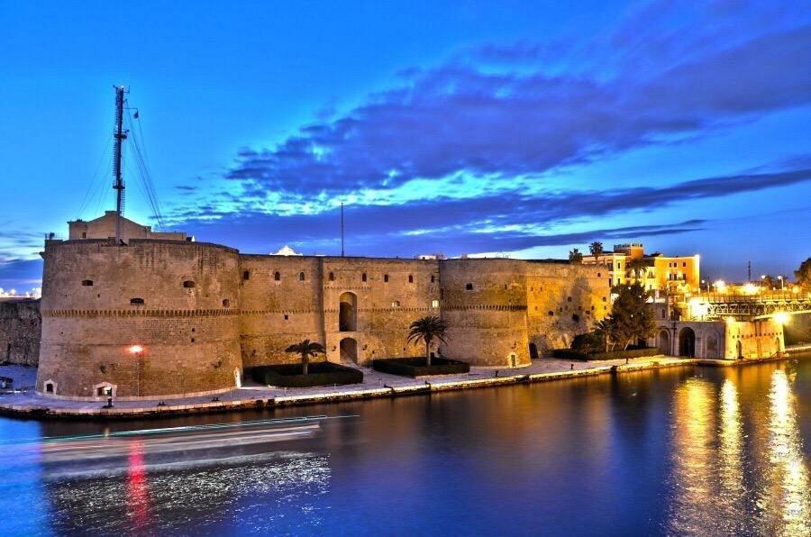 Il Pavone Hotel Taranto Bagian luar foto