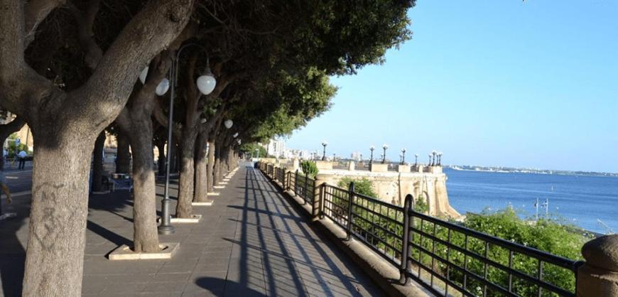 Il Pavone Hotel Taranto Bagian luar foto