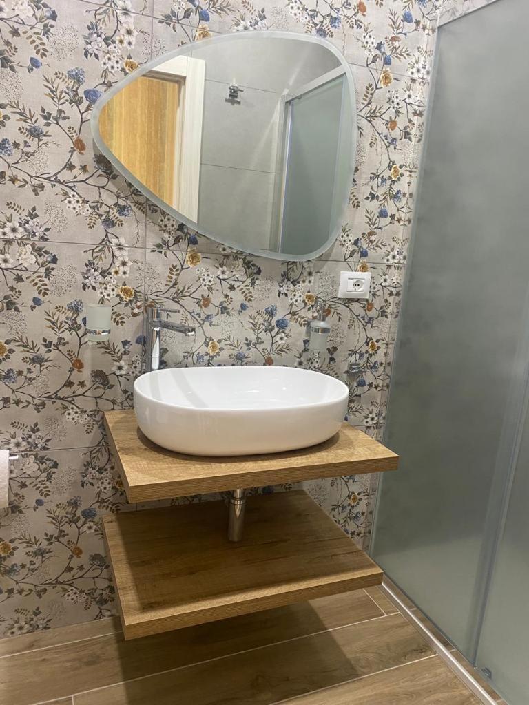 Il Pavone Hotel Taranto Bagian luar foto