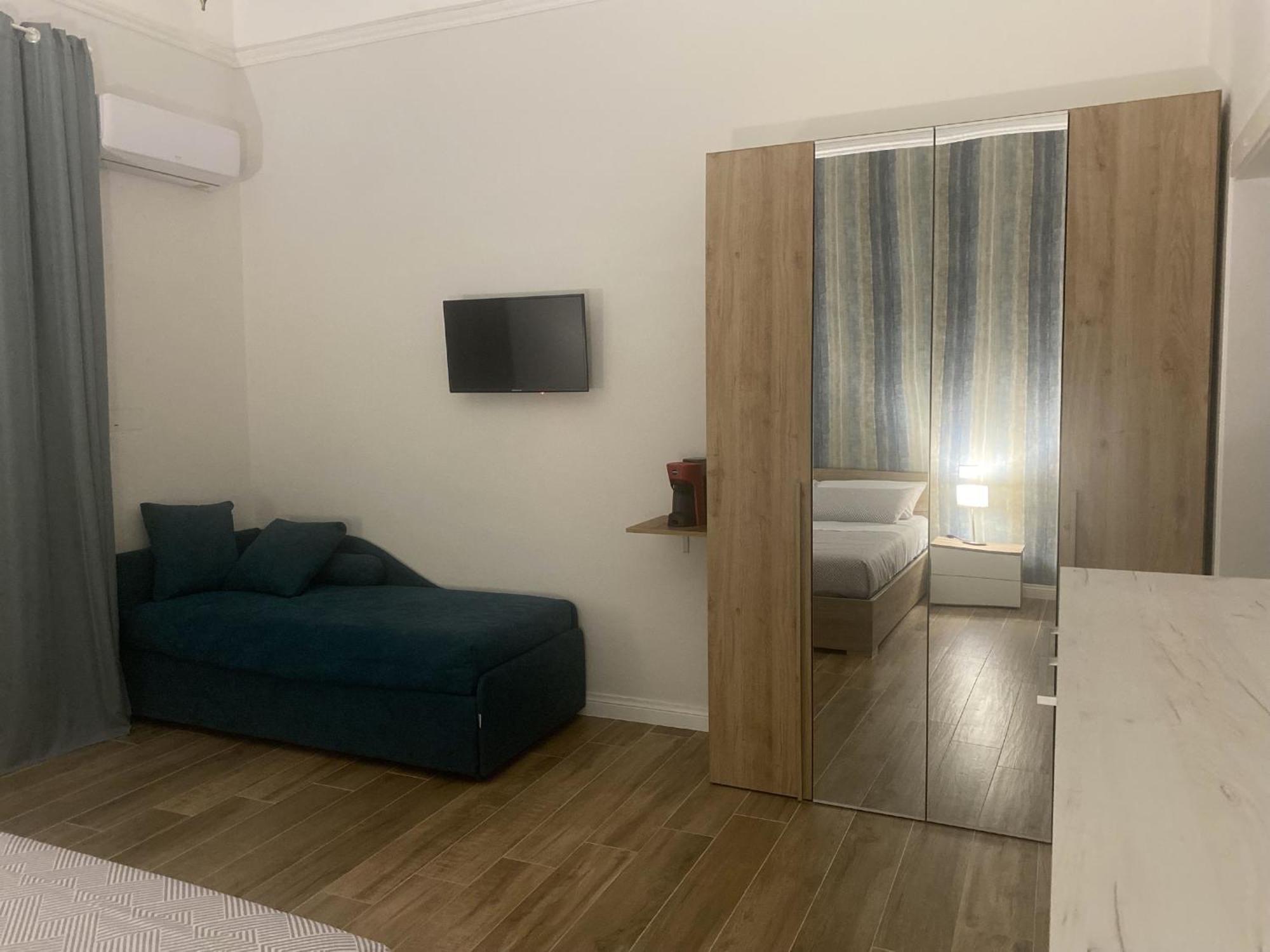 Il Pavone Hotel Taranto Bagian luar foto